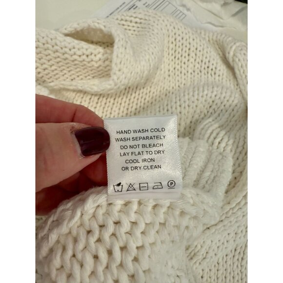 EAVES White Calla Sweater NWT - Size M - Picture 6 of 9